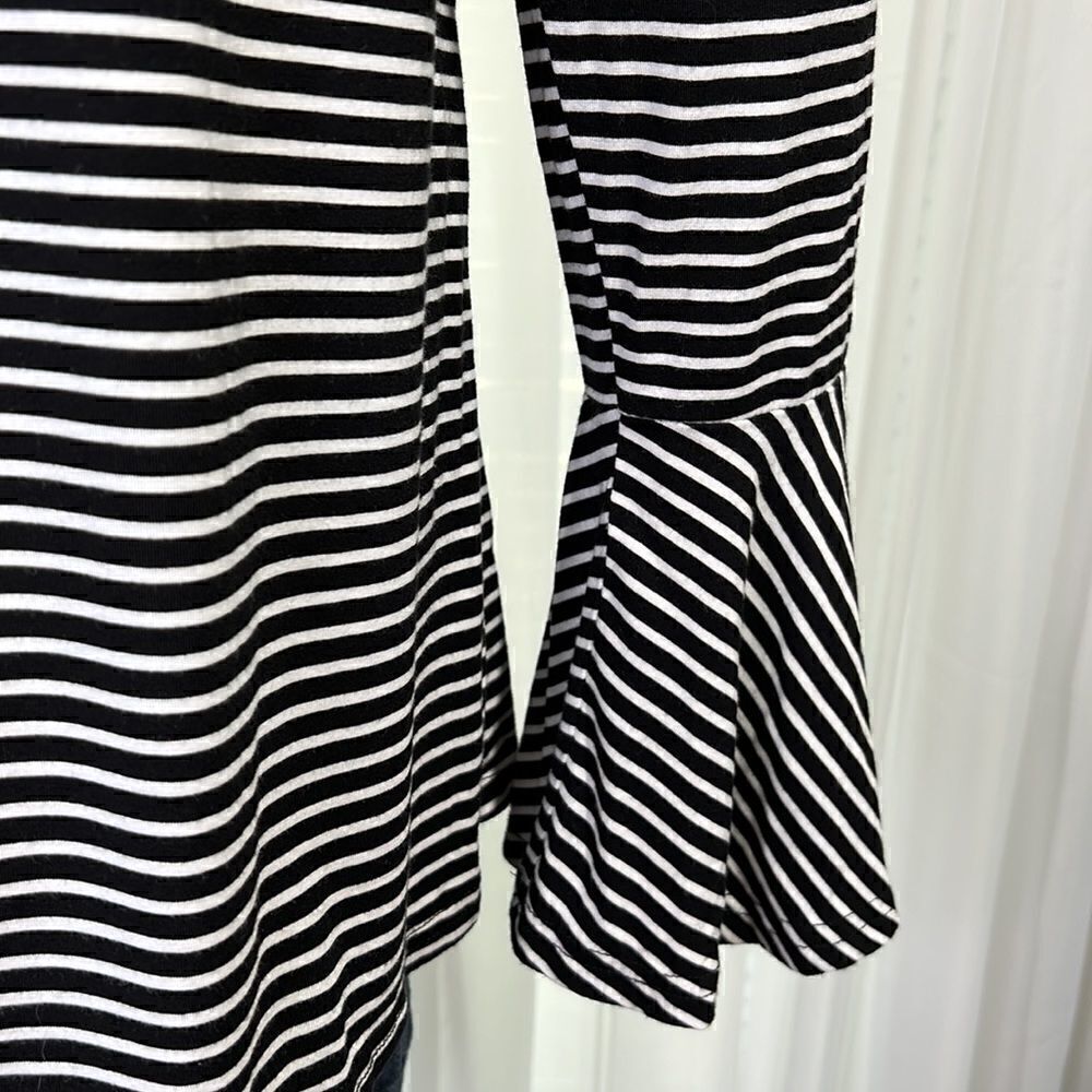 Suzanne Betro Soft Long Sleeve Stripe M - Picture 6 of 8